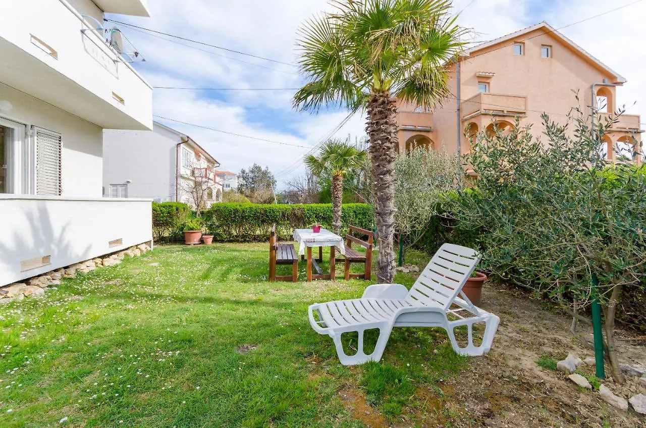 Apartments Nada Palit